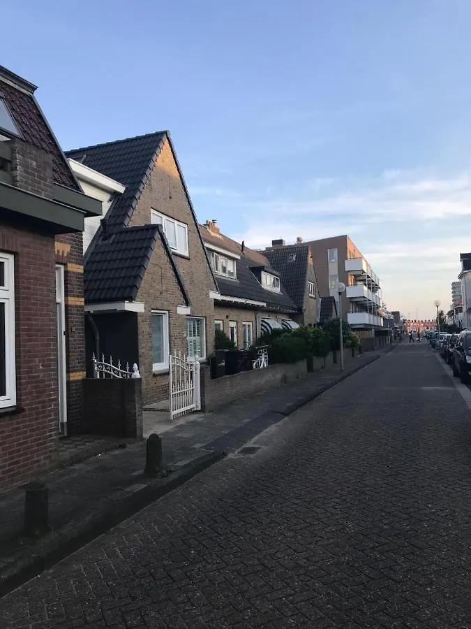 Studio Pipper Zandvoort 0*,